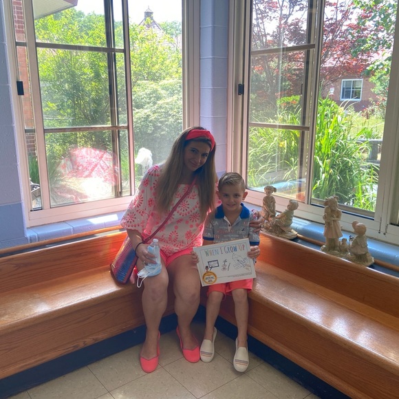 Dolce- Lilly Pulitzer/SCL/Rothy’s/Lele Sadoughi - Picture 14 of 17